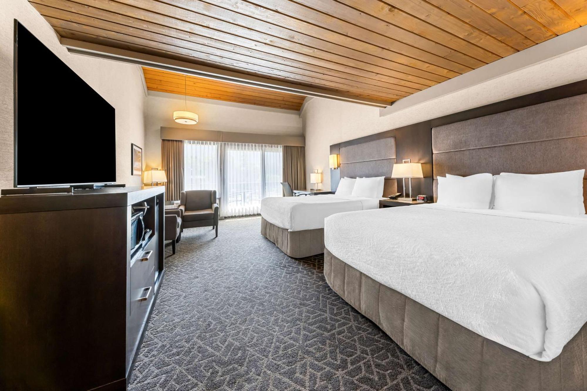Best Western Plus Banff International Lodge Exteriör bild